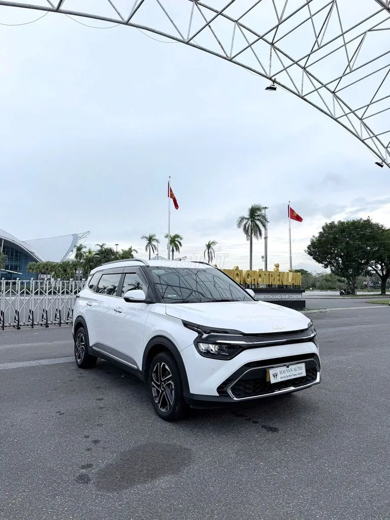 Kia Carens 2025 photo 2