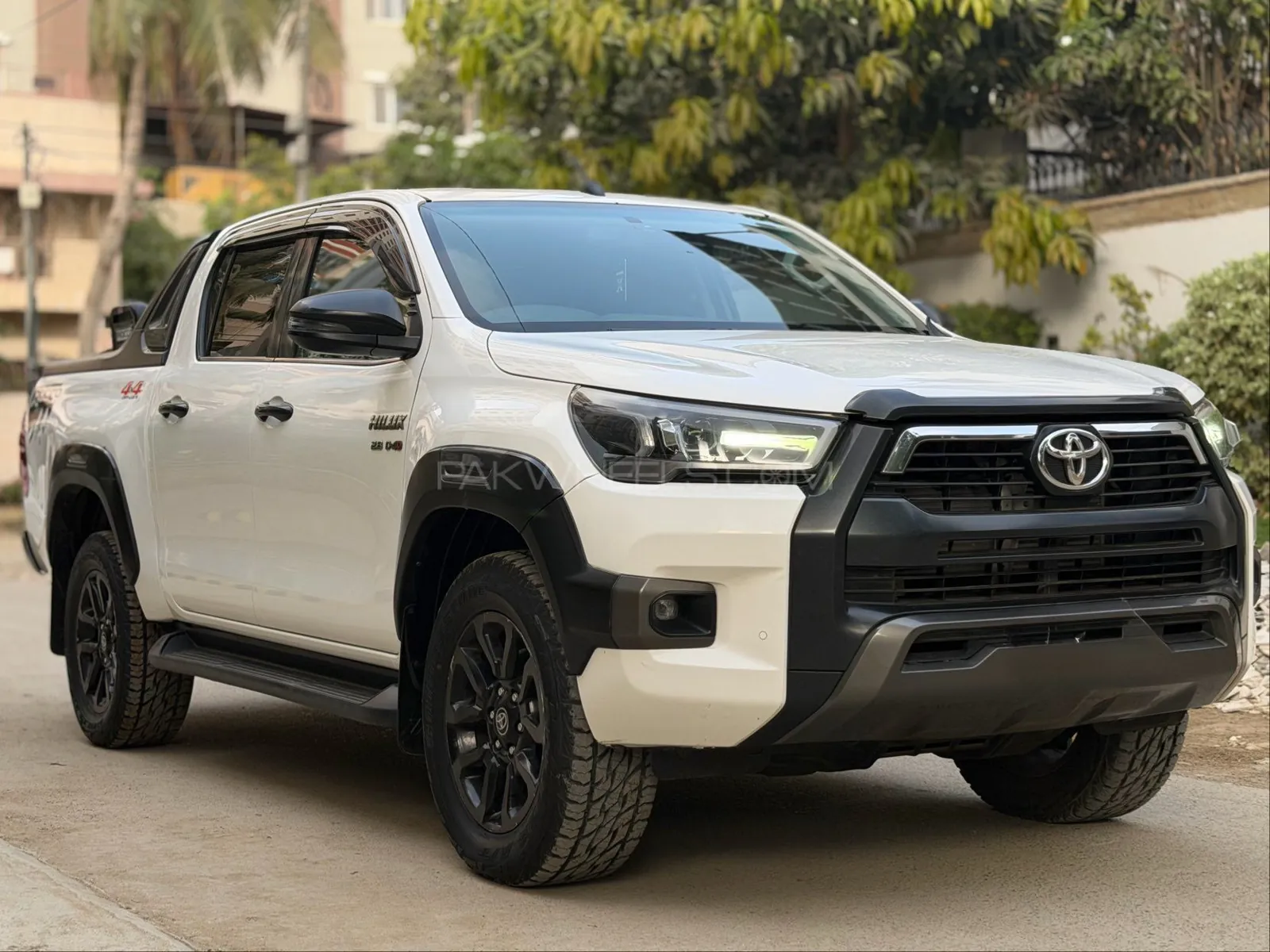 Toyota Hilux