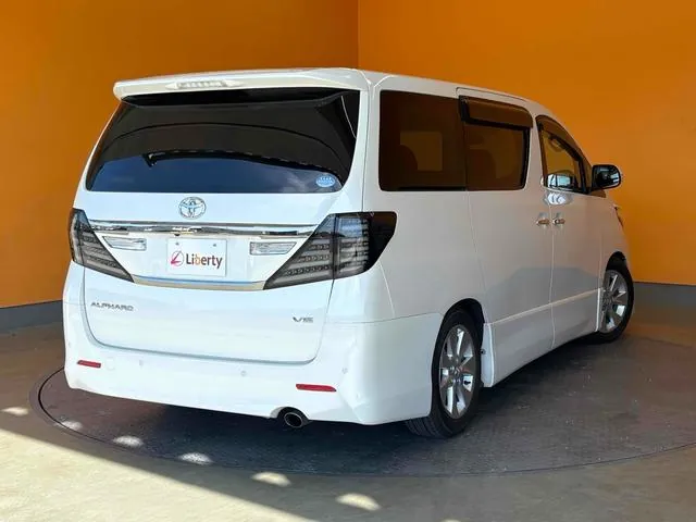 Toyota Alphard 2013 photo 5