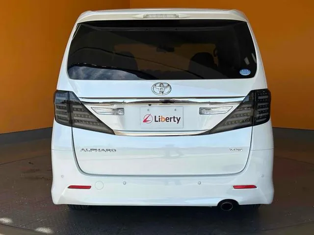 Toyota Alphard 2013 photo 4
