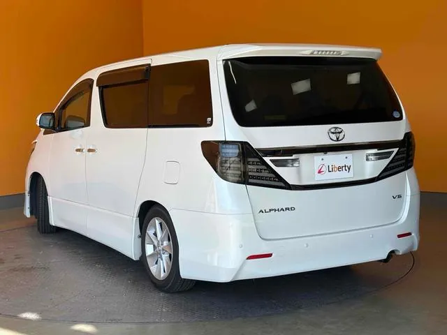 Toyota Alphard 2013 photo 3