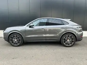 Porsche Cayenne 2023 photo 2
