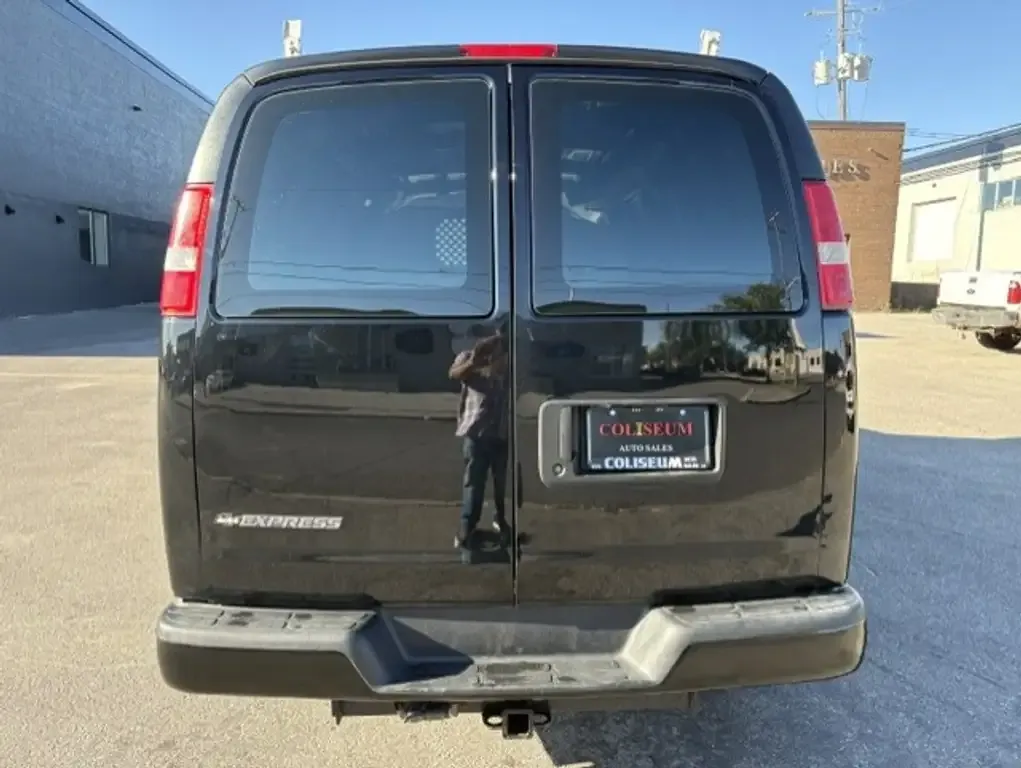 Chevrolet Express 2500 2017 photo 4