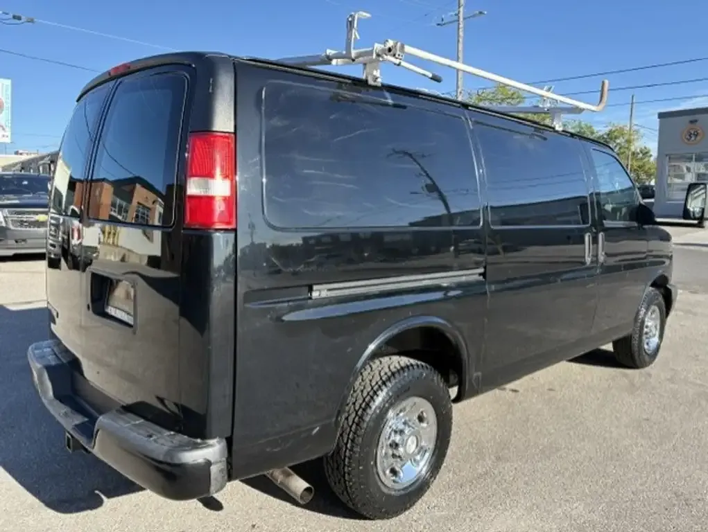 Chevrolet Express 2500 2017 photo 5