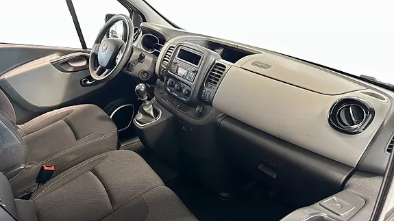 Nissan Nv300 2017 photo 3