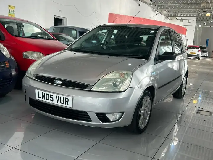 Ford Fiesta 2005 photo 4