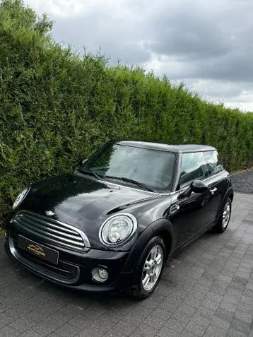 Mini One 2013 photo 2