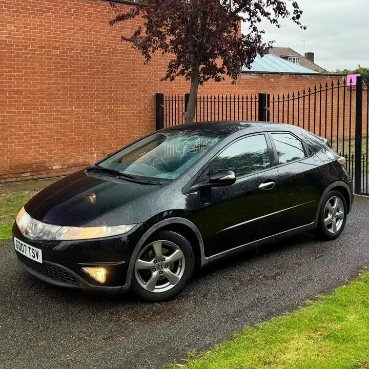 Honda Civic 2007 photo 2