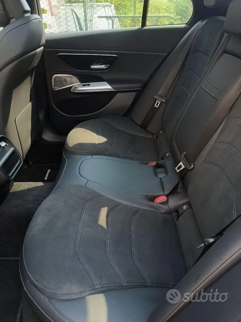 Mercedes-Benz Class E 2024 photo 4