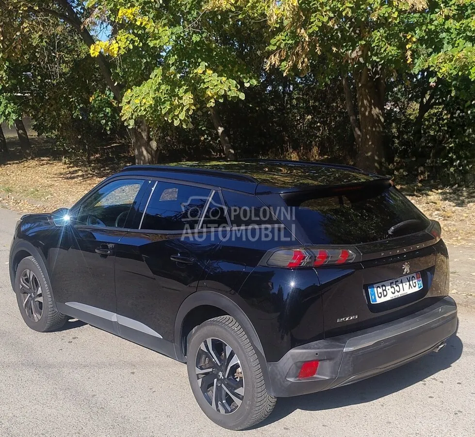 Peugeot 2008 2021 photo 3