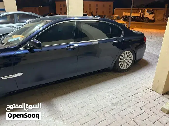 BMW 7 Series 2011 photo 3
