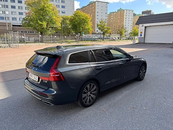 Volvo V60 2019 photo 3