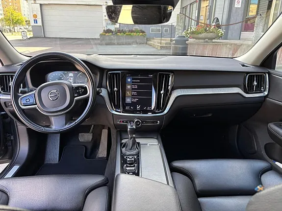 Volvo V60 2019 photo 5