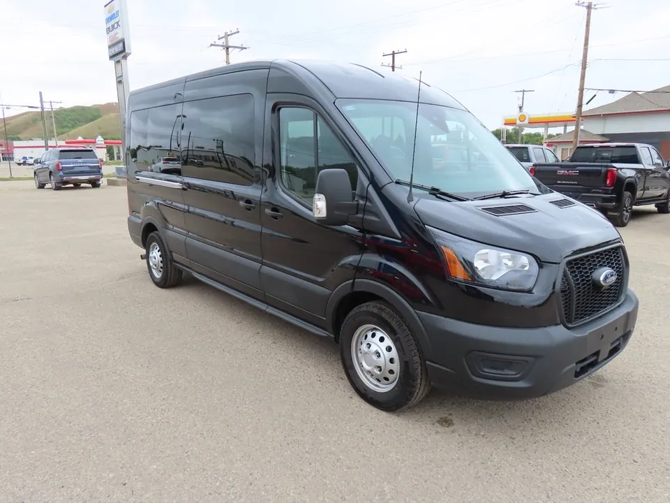 Ford Transit 2025 photo 2