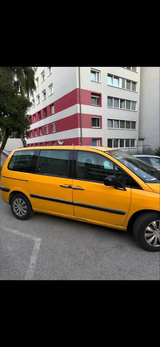 Citroen C8 2012 photo 2