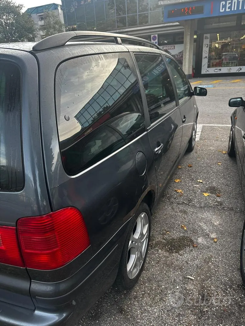 Seat Alhambra 2006 photo 4