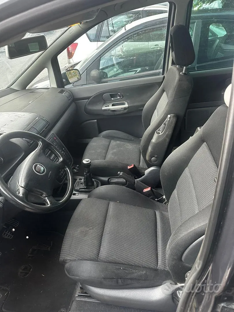 Seat Alhambra 2006 photo 5