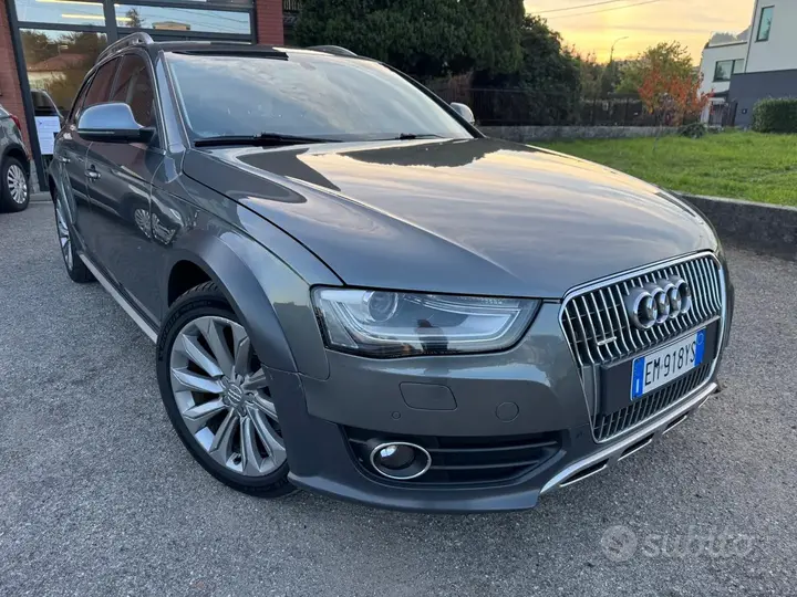 Audi A4 Allroad 2012 photo 2
