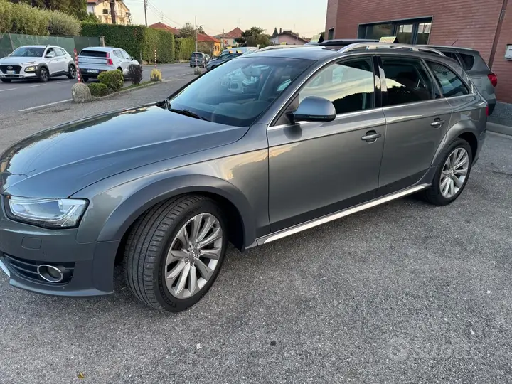 Audi A4 Allroad 2012 photo 5