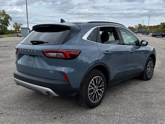 Ford Escape 2026 photo 4