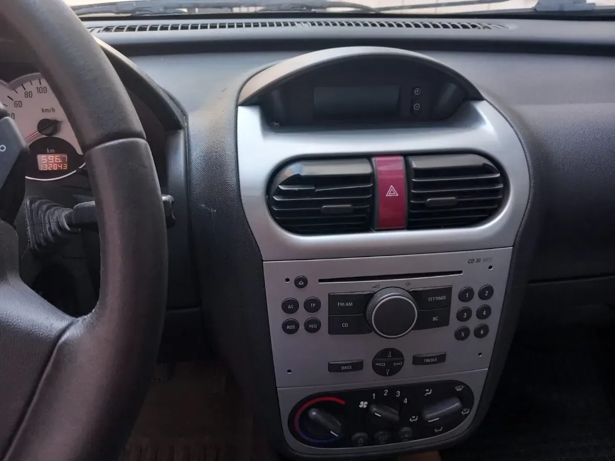 Opel Corsa 2006 photo 2
