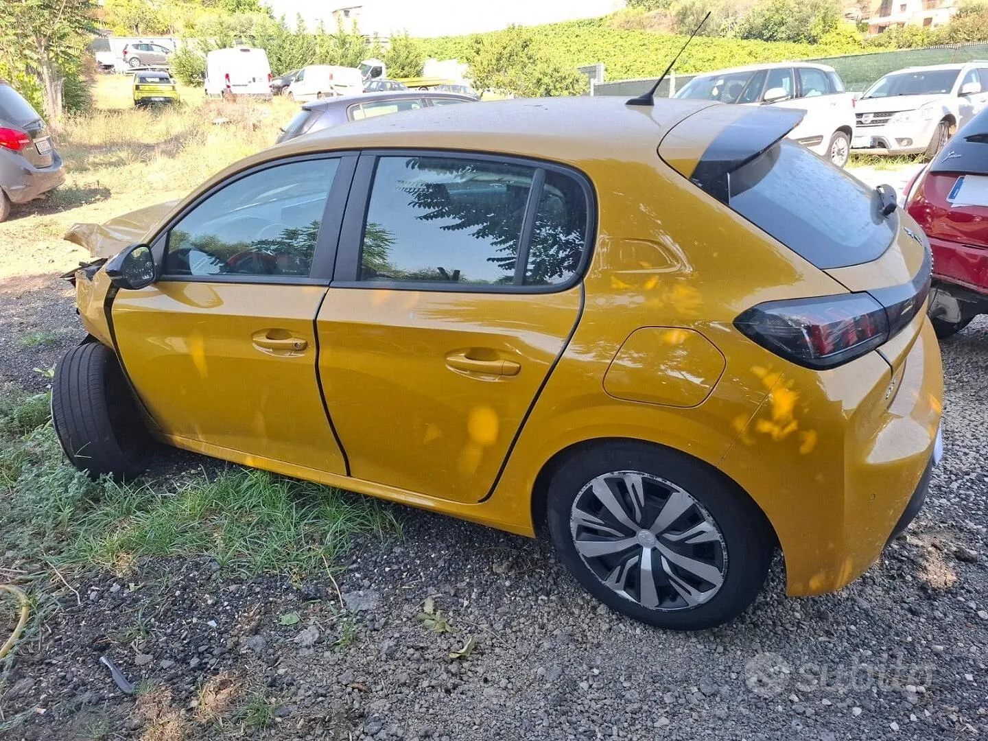 Peugeot 208 2023 photo 4