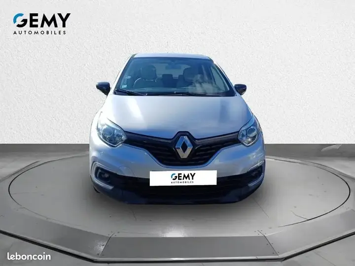 Renault Captur 2019 photo 2