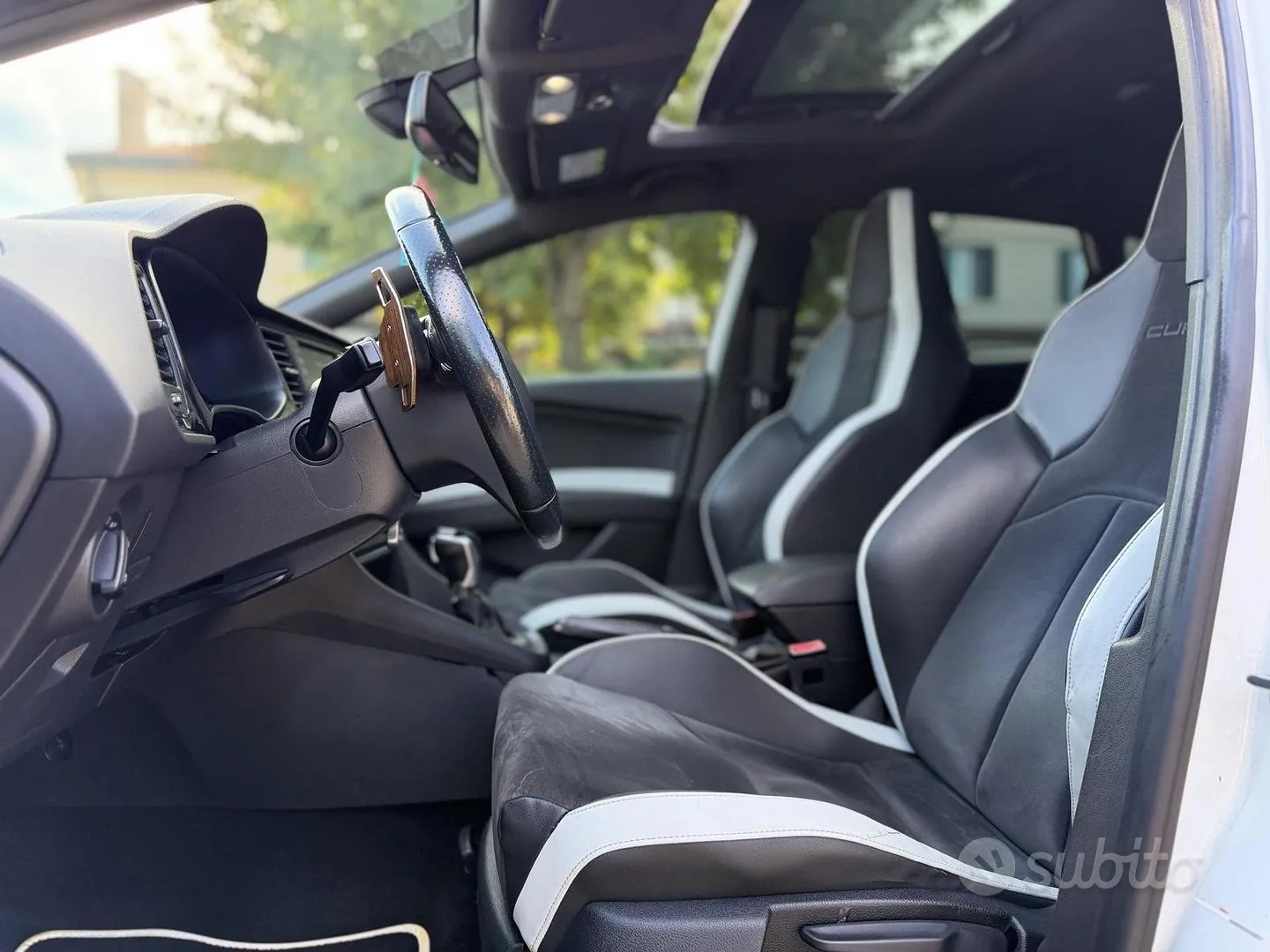 Seat Leon 2015 photo 4