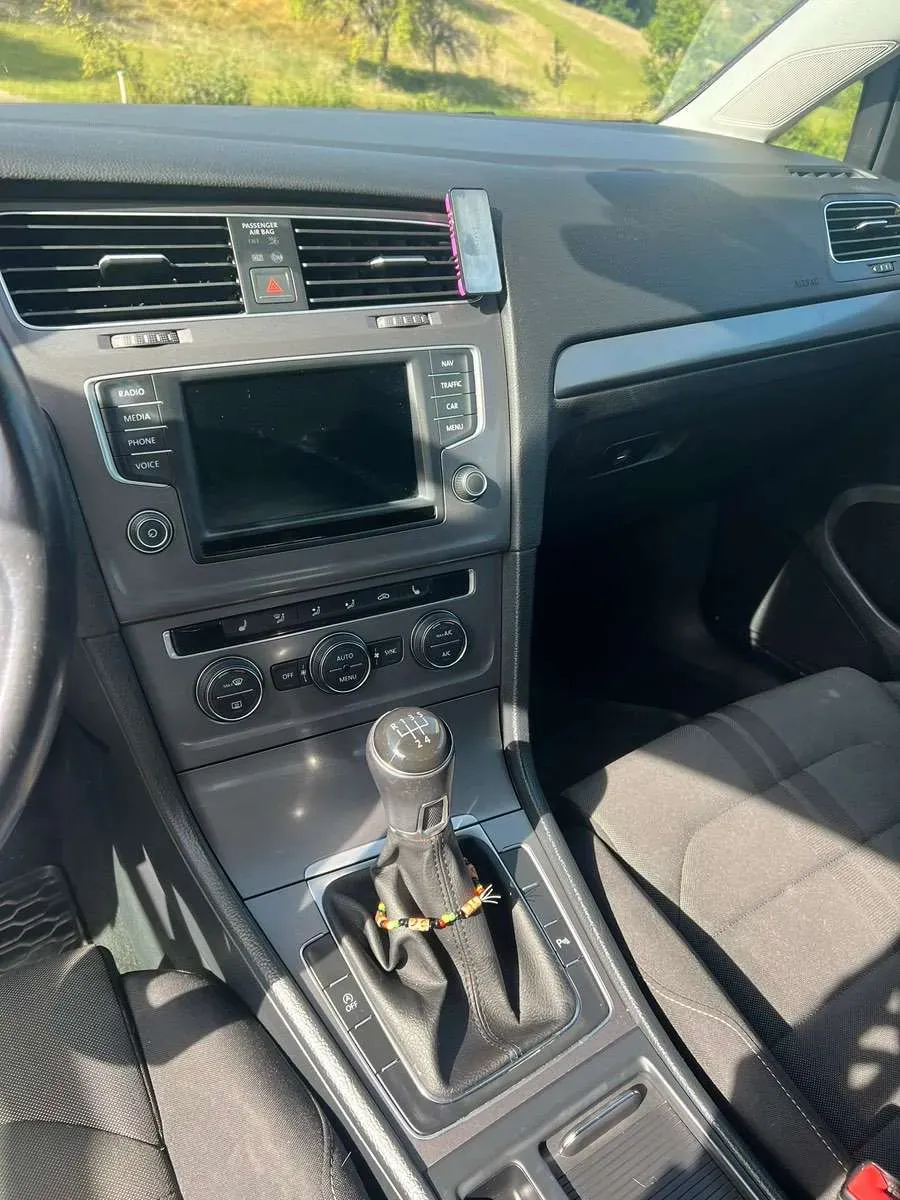Volkswagen Golf 2015 photo 2