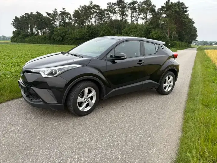 Toyota C-Hr 2017 photo 3