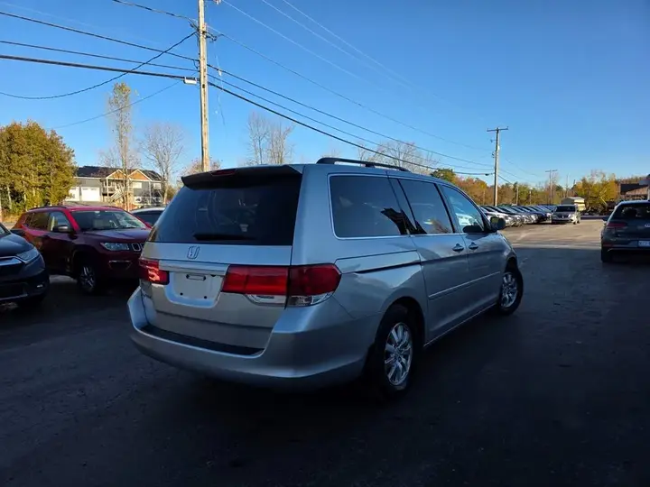 Honda Odyssey 2010 photo 5