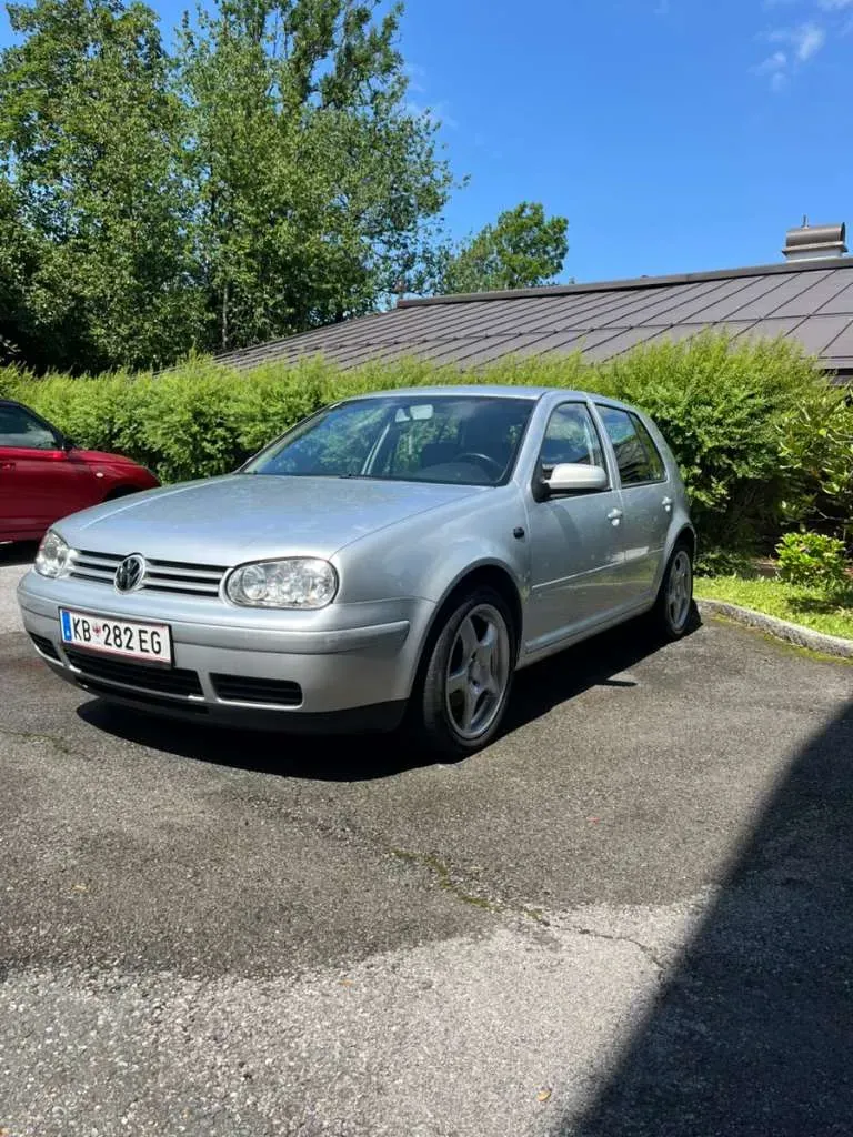 Volkswagen Golf 2003 photo 2