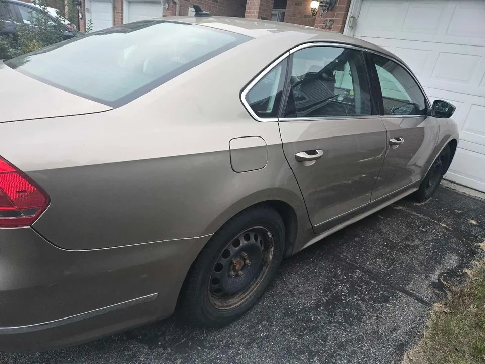Volkswagen Passat 2015 photo 2