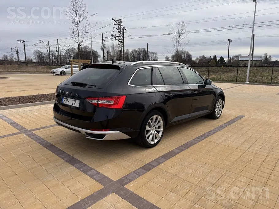 Skoda Superb 2022 photo 5