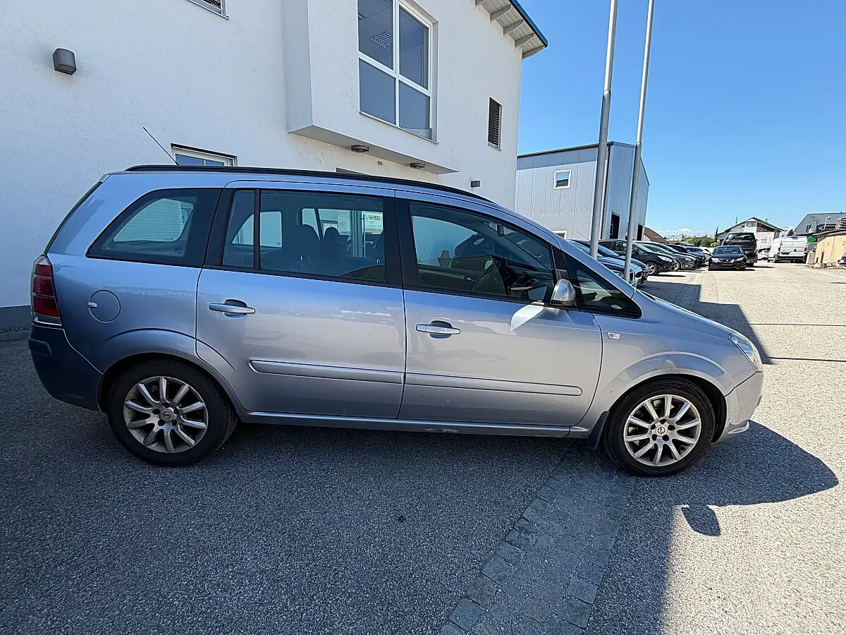 Opel Zafira 2007 photo 3