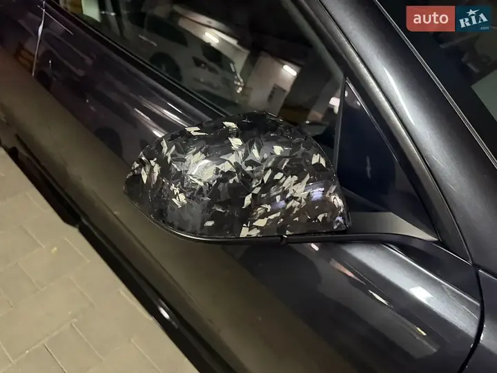 Tesla Model 3 2024 photo 4