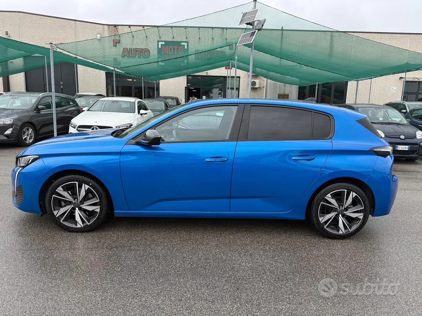 Peugeot 308 2022 photo 2