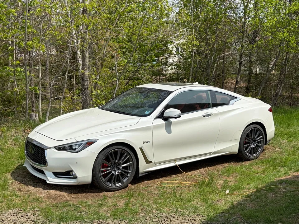 Infiniti Q60