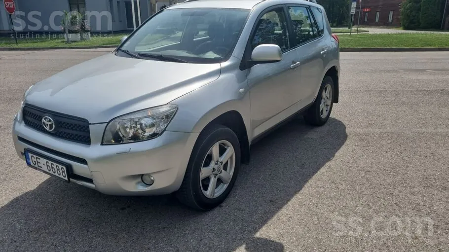 Toyota Rav4 2004 photo 4