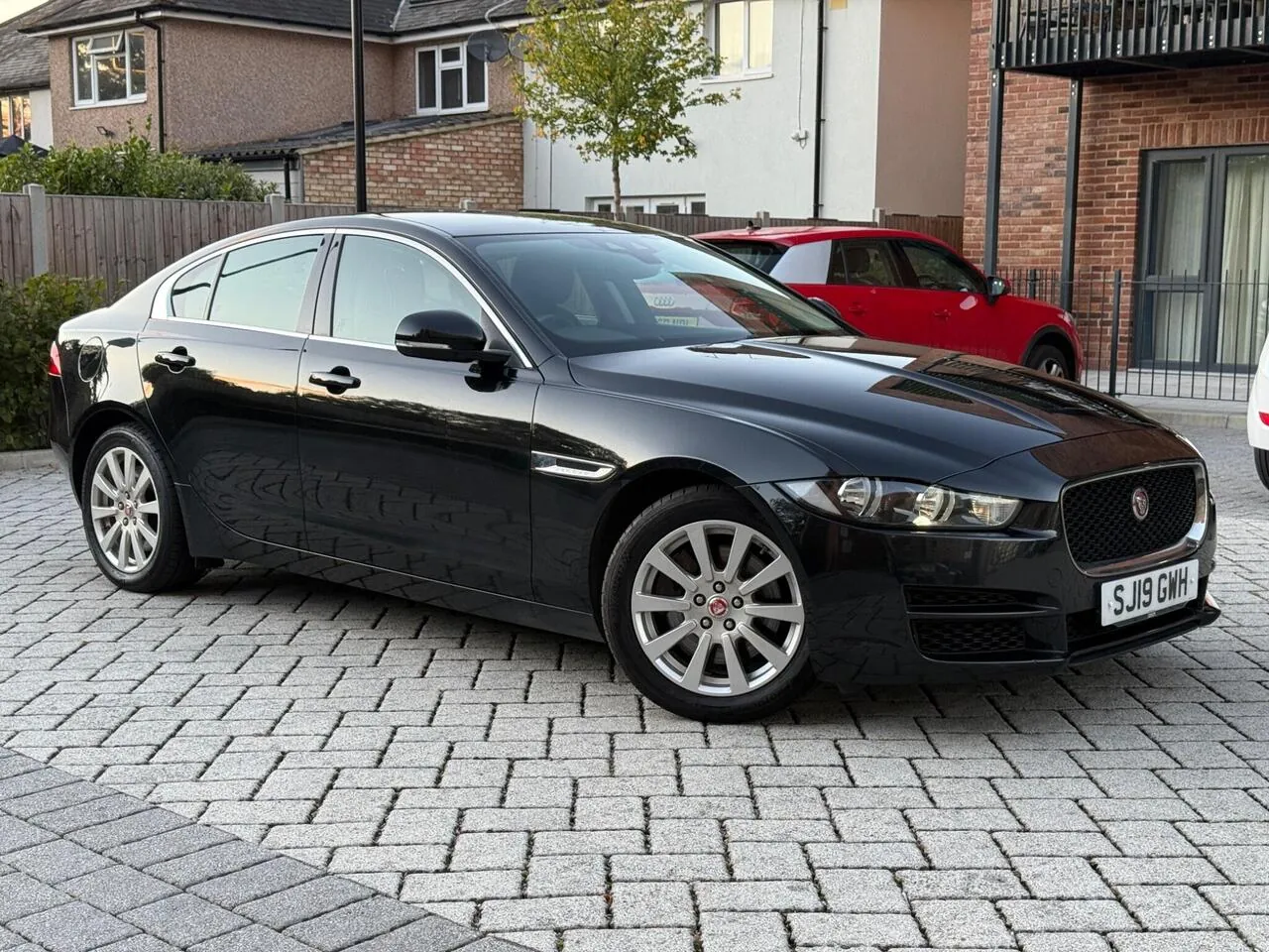 Jaguar Xe