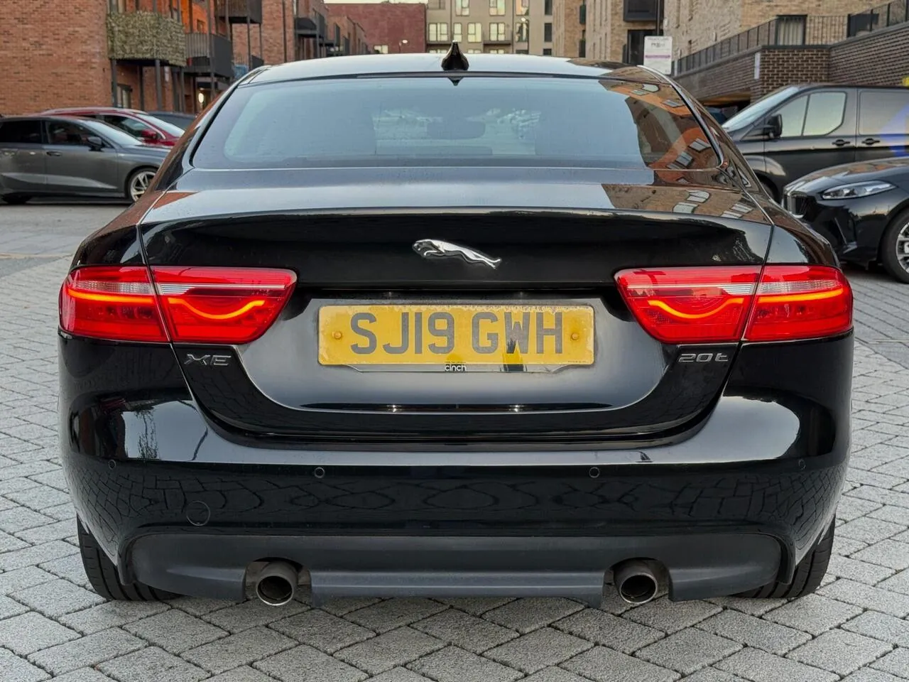 Jaguar Xe 2019 photo 5