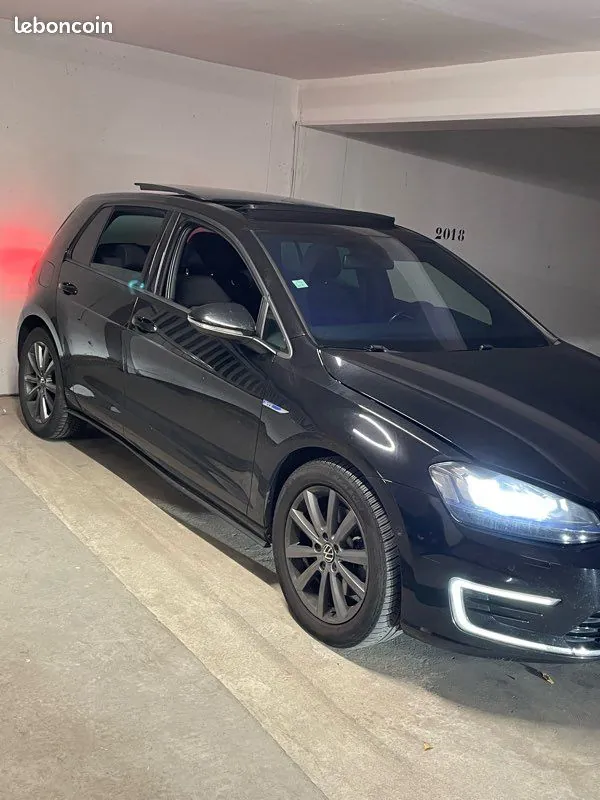 Volkswagen Golf 2015 photo 2