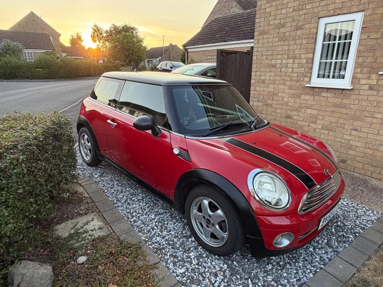 Mini Hatch 2009 photo 2