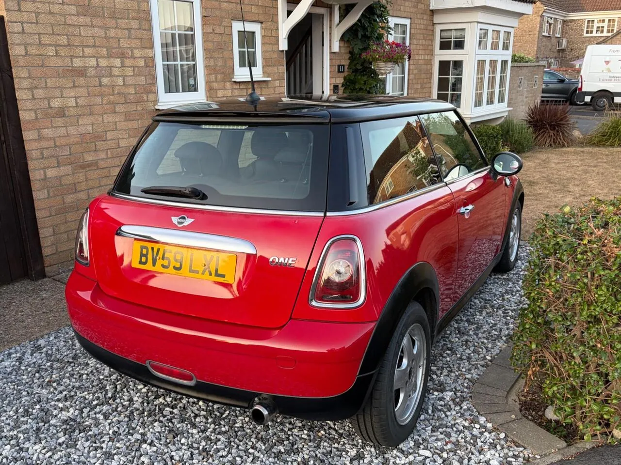 Mini Hatch 2009 photo 3