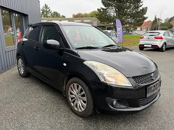 Suzuki Swift 2011 photo 4