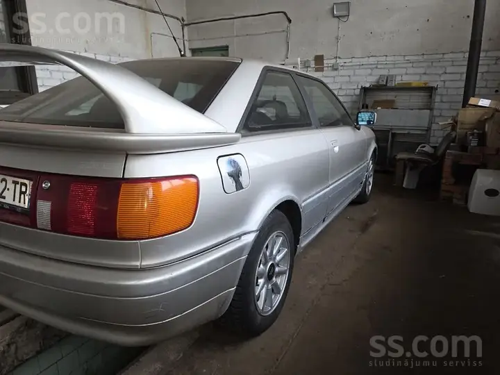 Audi Coupe 1989 photo 3