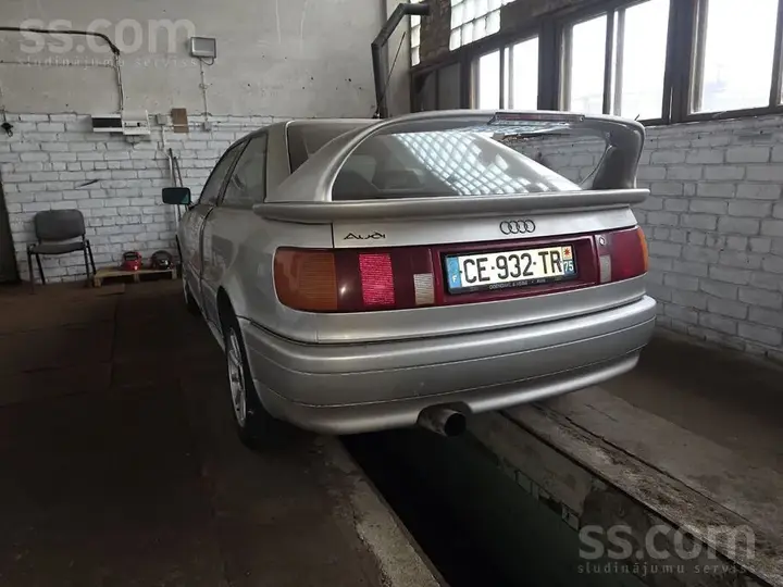 Audi Coupe 1989 photo 2
