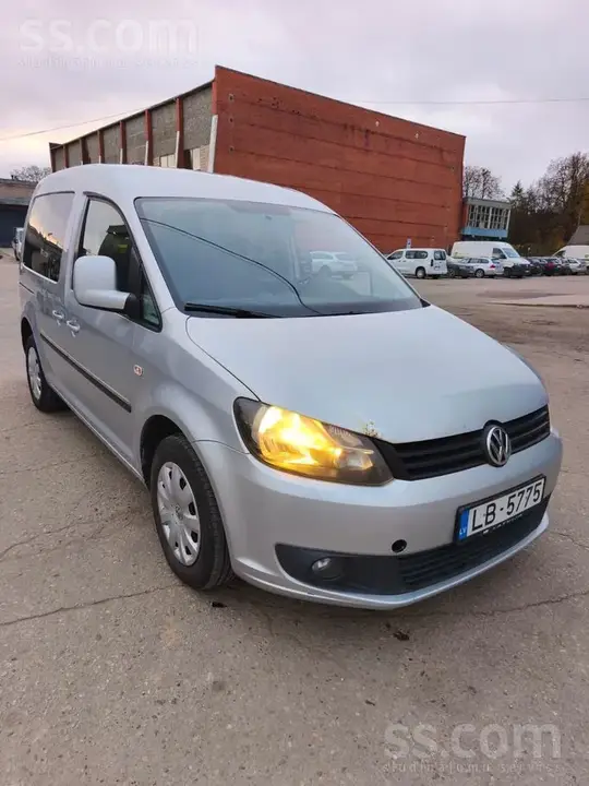 Volkswagen Caddy 2011 photo 2