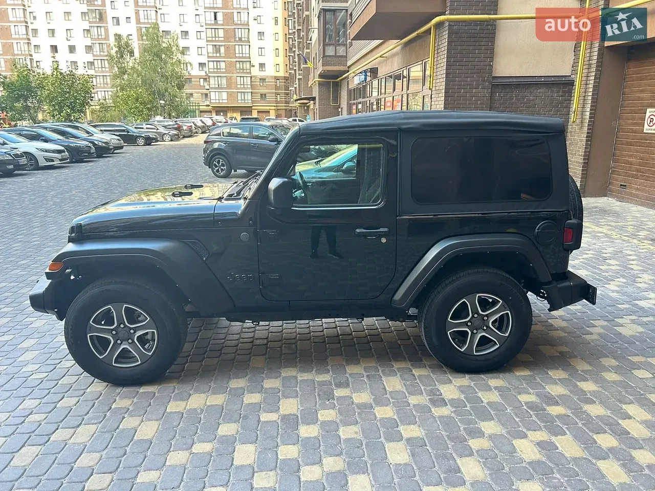 Jeep Wrangler 2022 photo 3