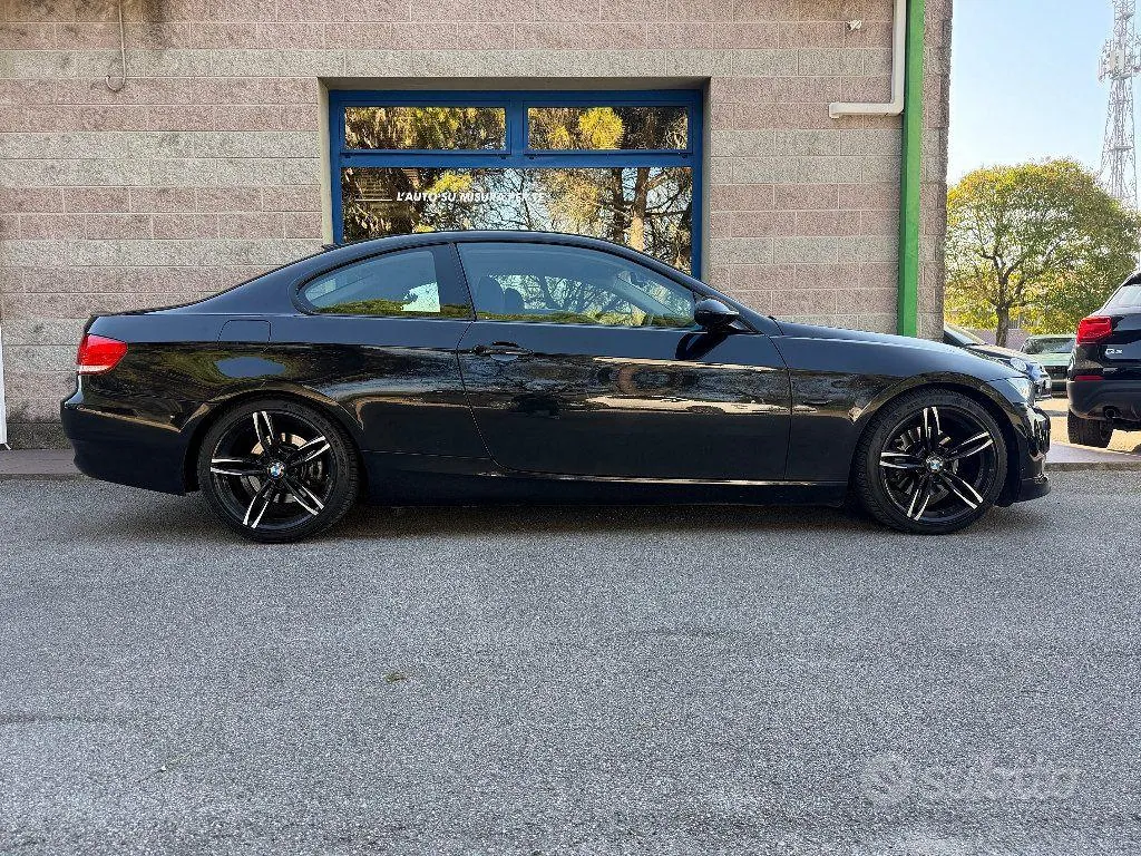 BMW 320 2007 photo 2